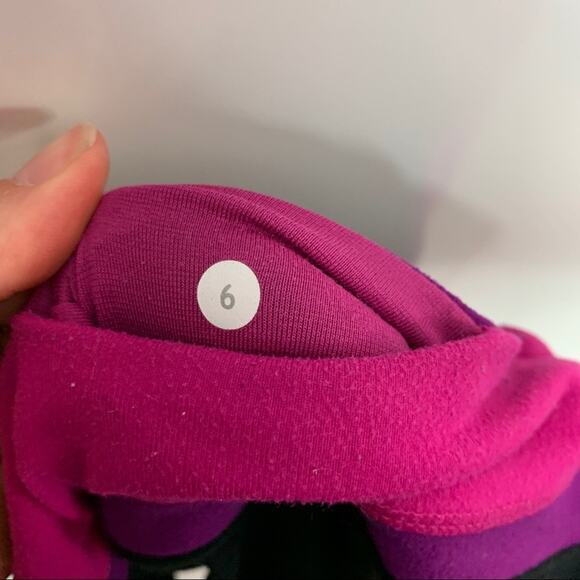 Lululemon Cropped Capri Athletic Pants Size 6 - Picture 2 of 5